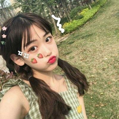 背后的她,眼前的我